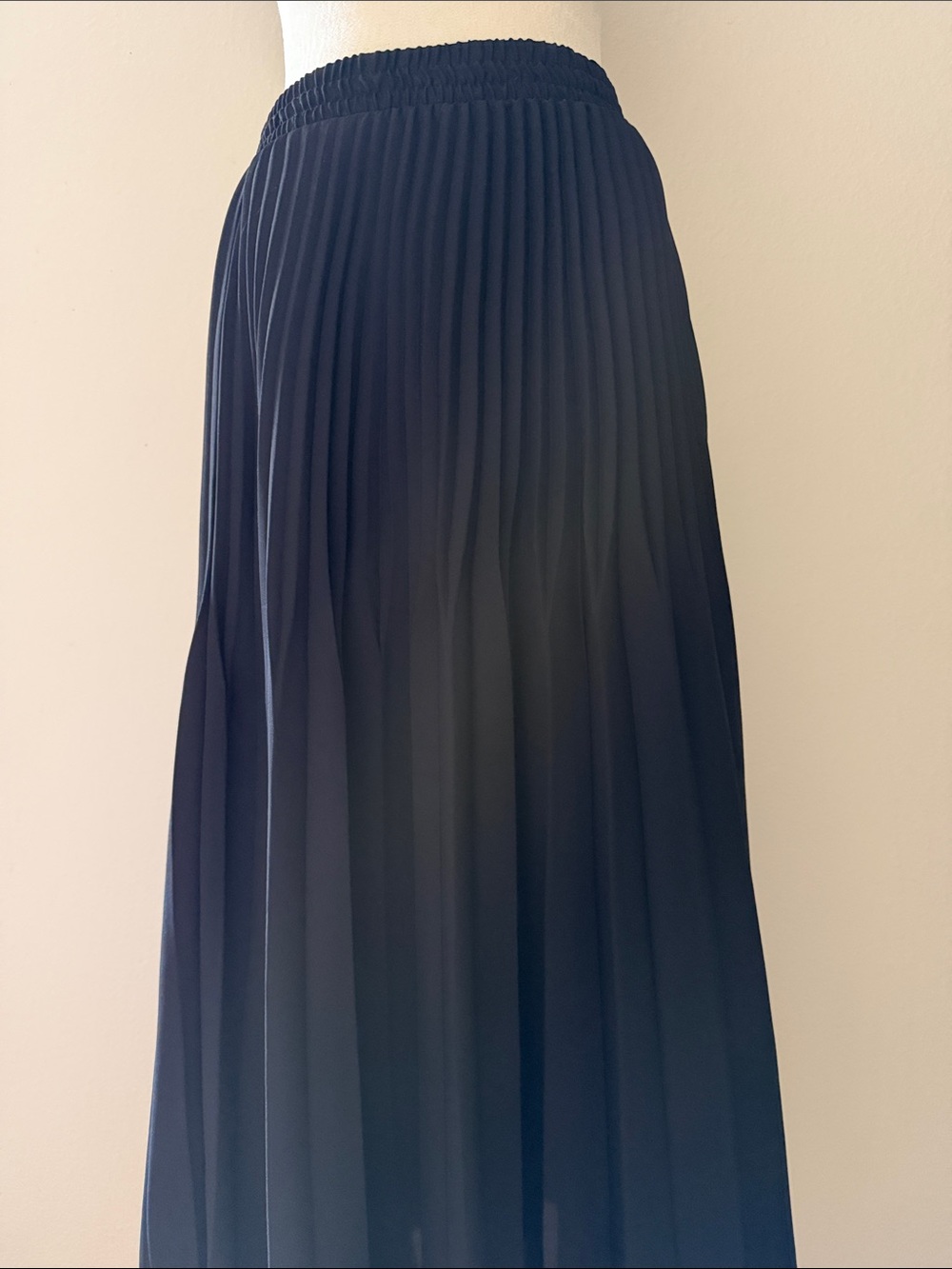 Max Studio Black Pleated Maxi Skirt - Picture 3 of 5